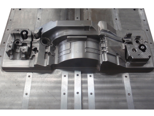為什么你的鋁合金模具總粘料？90%人不知道的脫模角設(shè)計(jì)法則